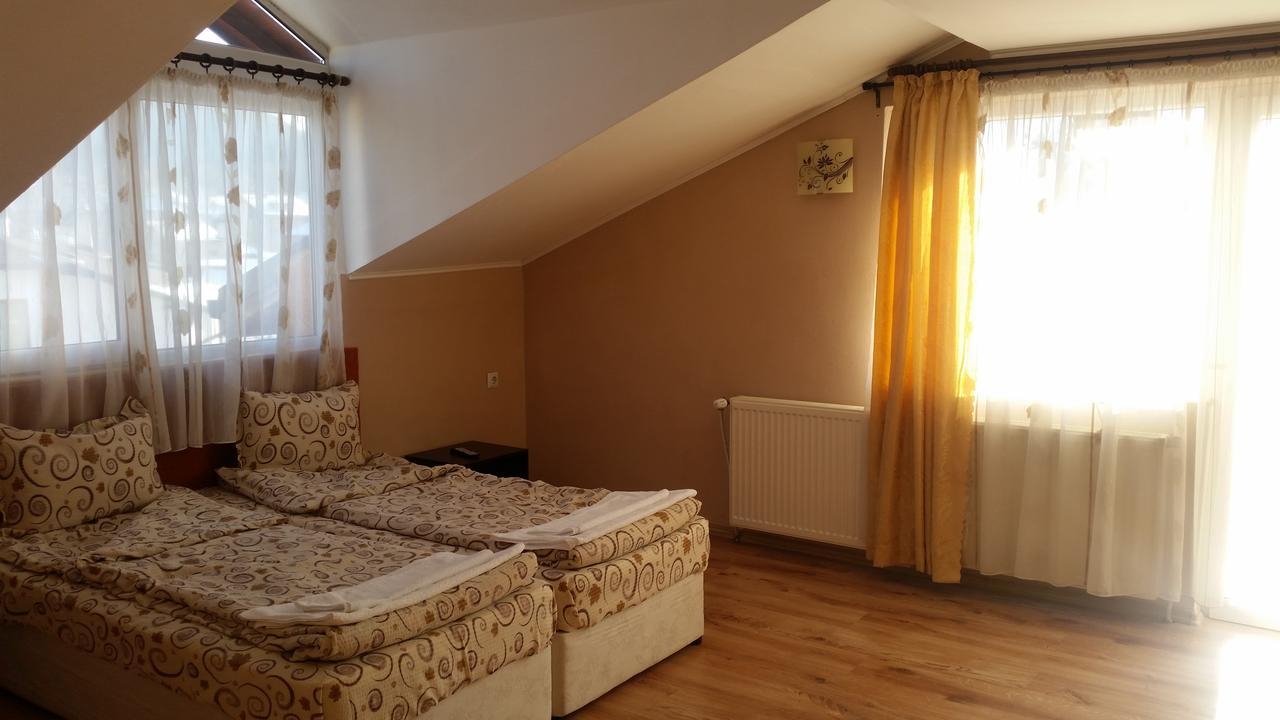 Yana Guest House Dobrinishte Exterior foto