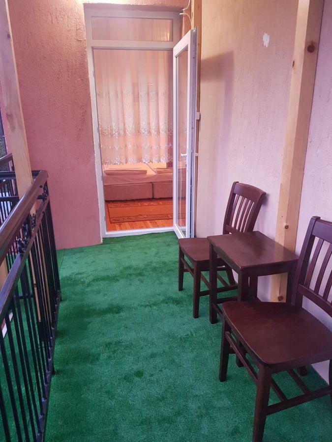 Yana Guest House Dobrinishte Exterior foto